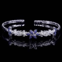 Sapphire flower Diamond Cuff 18k