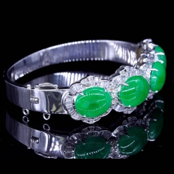 Jade Bangle 4 Stones