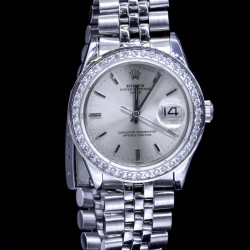 Preown Rolex 26mm Datejust Ladies - custome diamond bezel