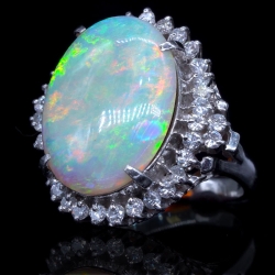 8ct Opal Estate Ring