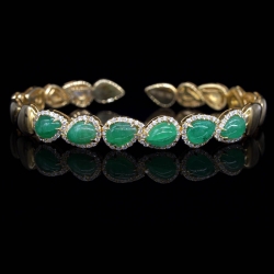 GIA 6 Cabochon Emerald Bangle