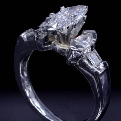3 Marquise diamond Ring Platinum